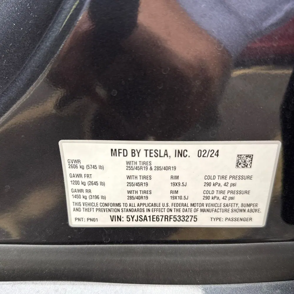 2024 Tesla Model S Plaid