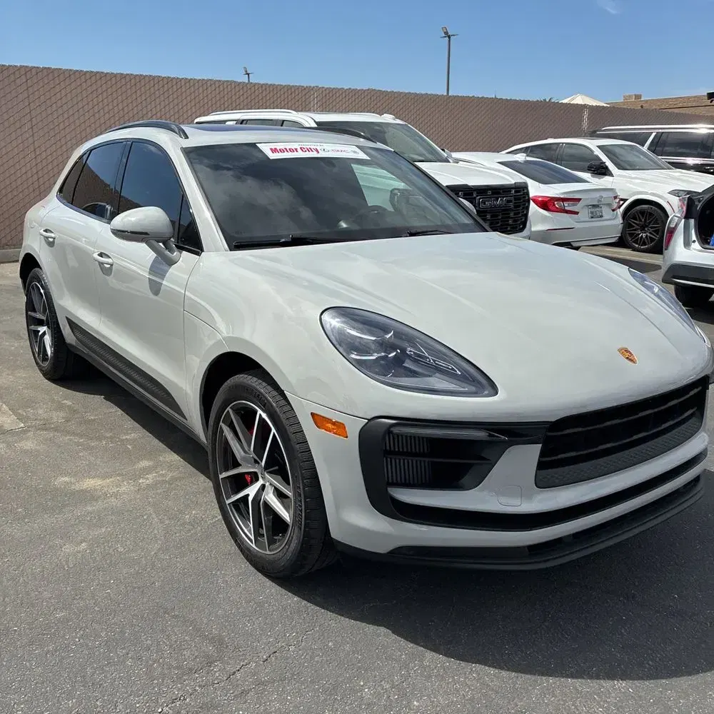 2022 Porsche Macan S