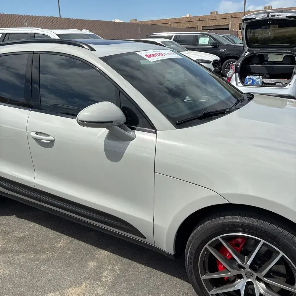 2022 Porsche Macan S