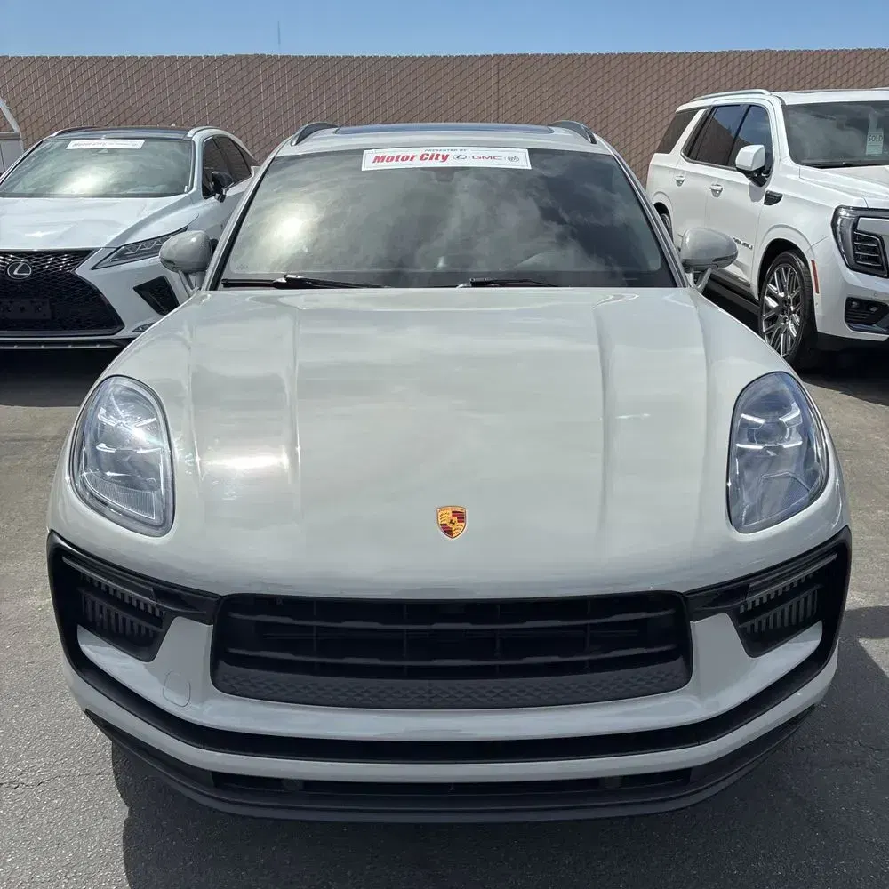 2022 Porsche Macan S