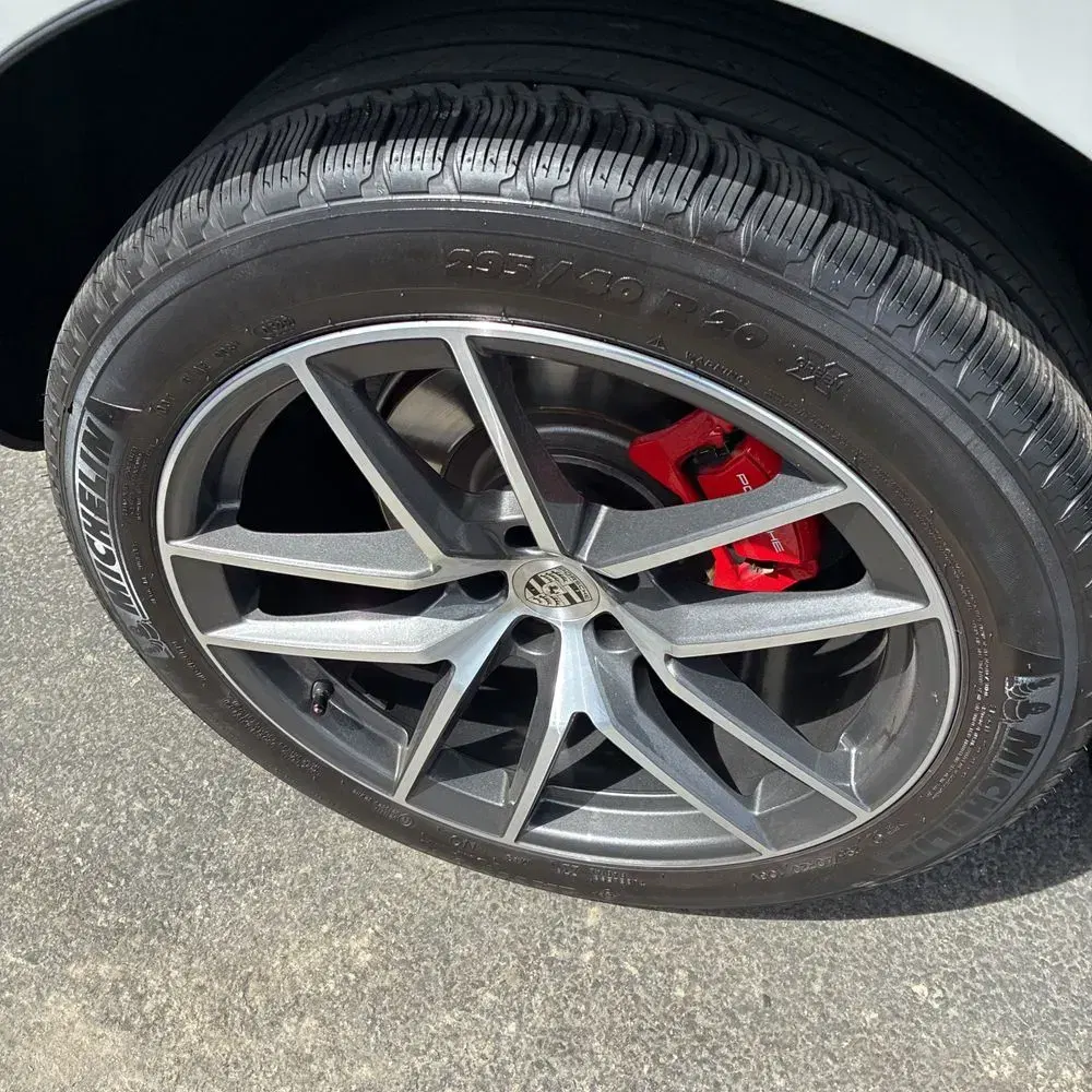 2022 Porsche Macan S
