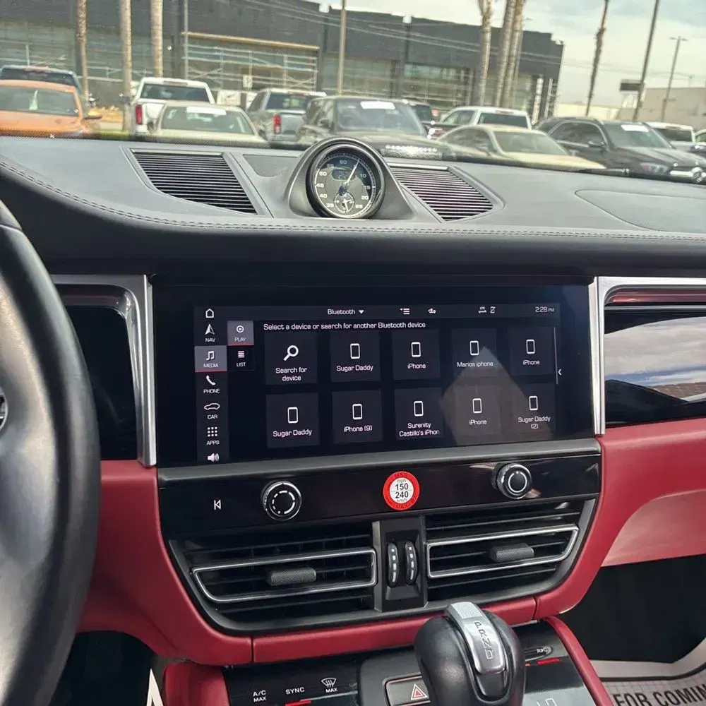 2022 Porsche Macan S