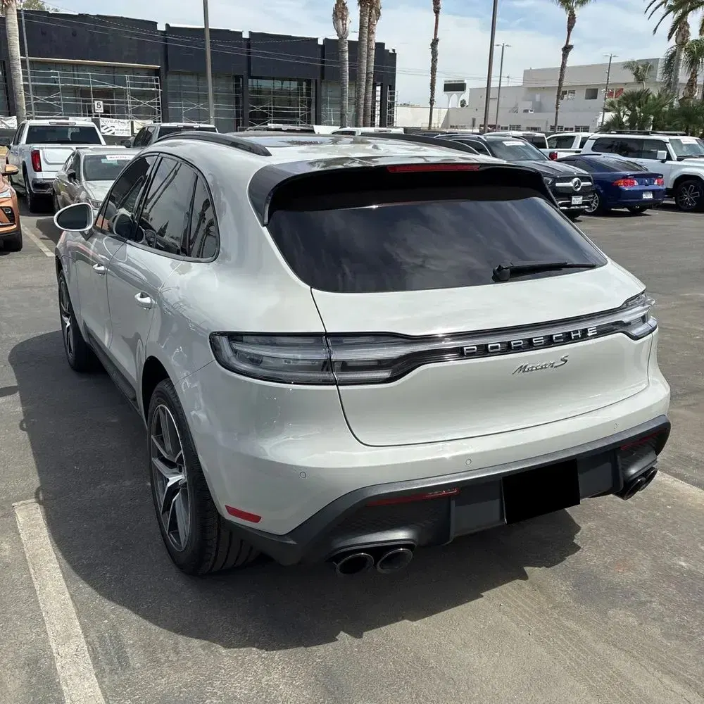 2022 Porsche Macan S