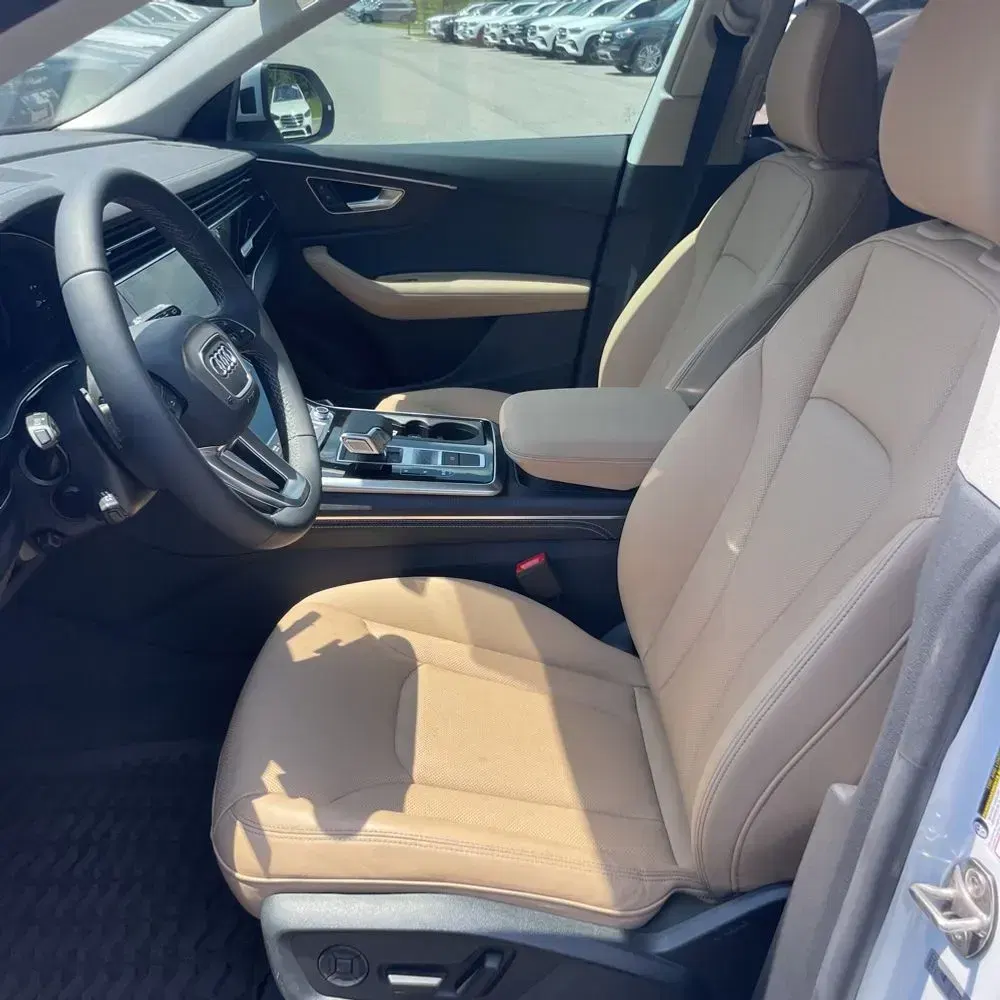 2025 Audi Q8 Premium Plus 55