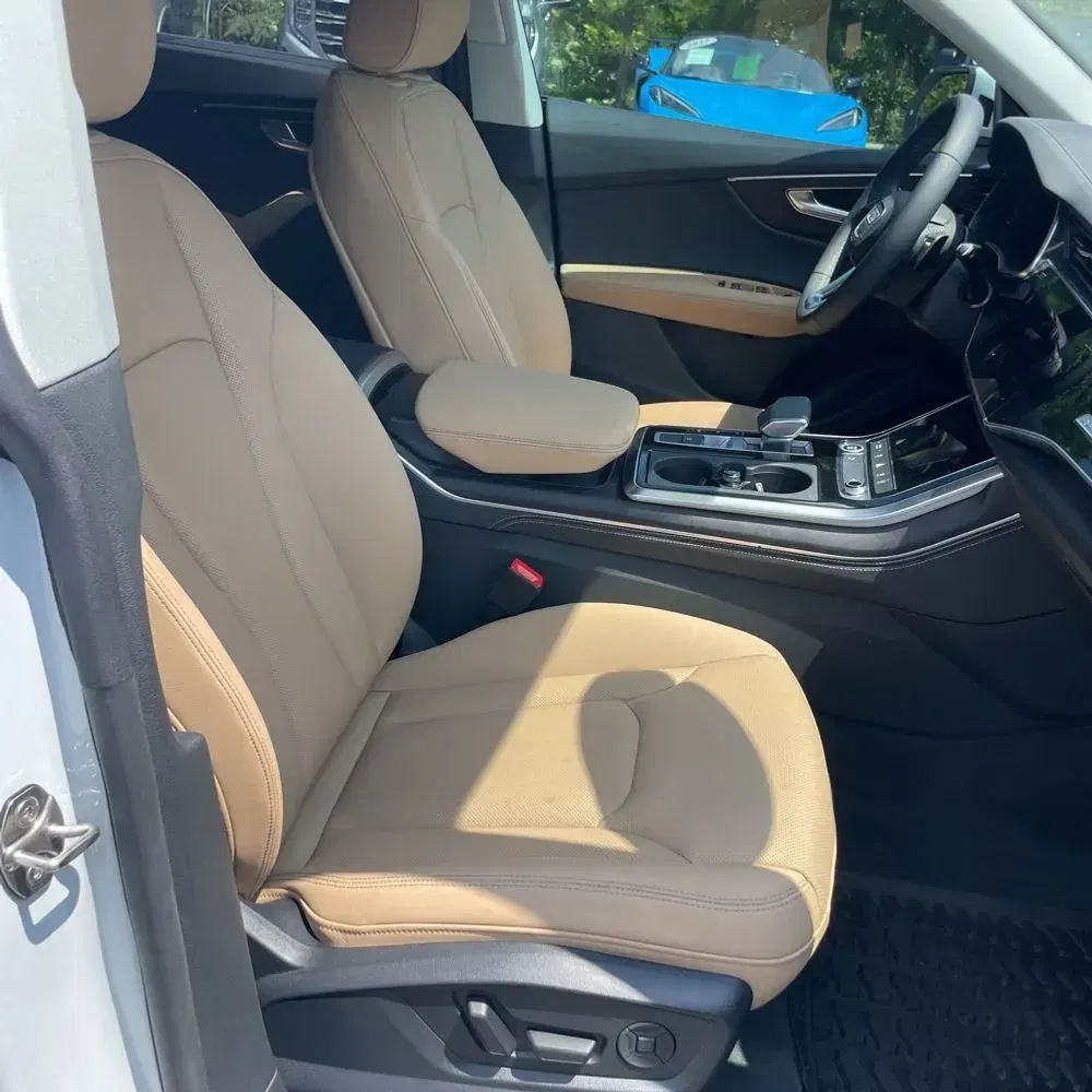 2025 Audi Q8 Premium Plus 55