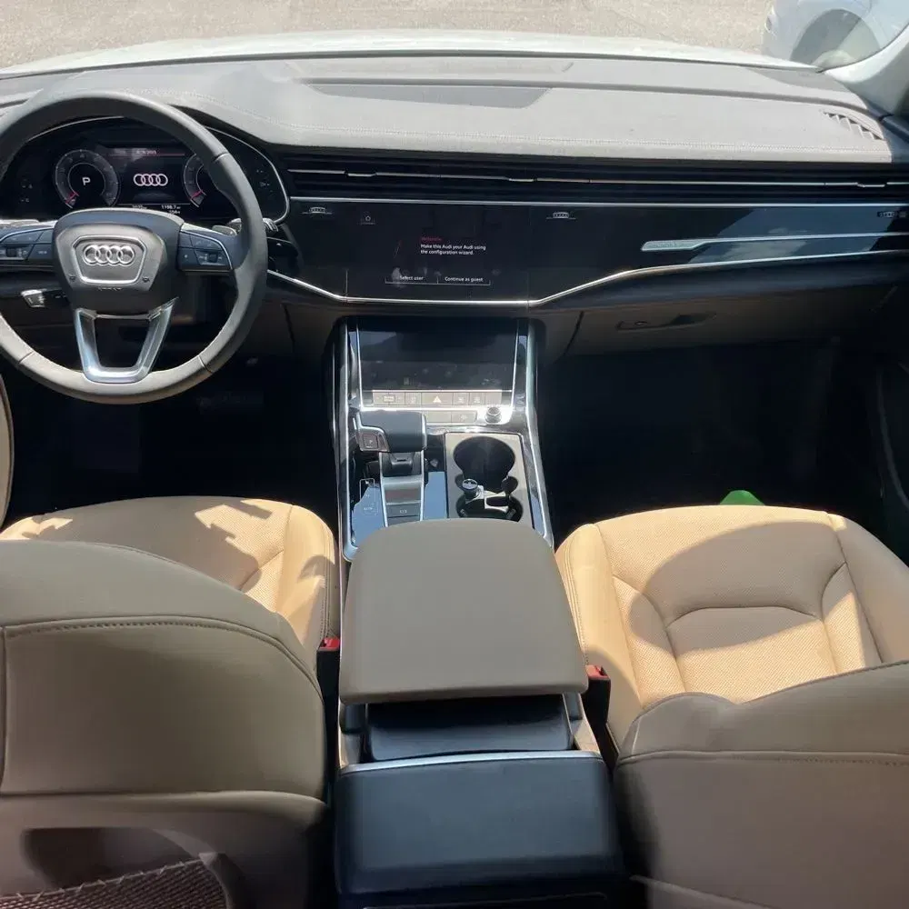 2025 Audi Q8 Premium Plus 55