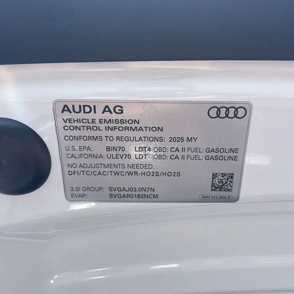 2025 Audi Q8 Premium Plus 55