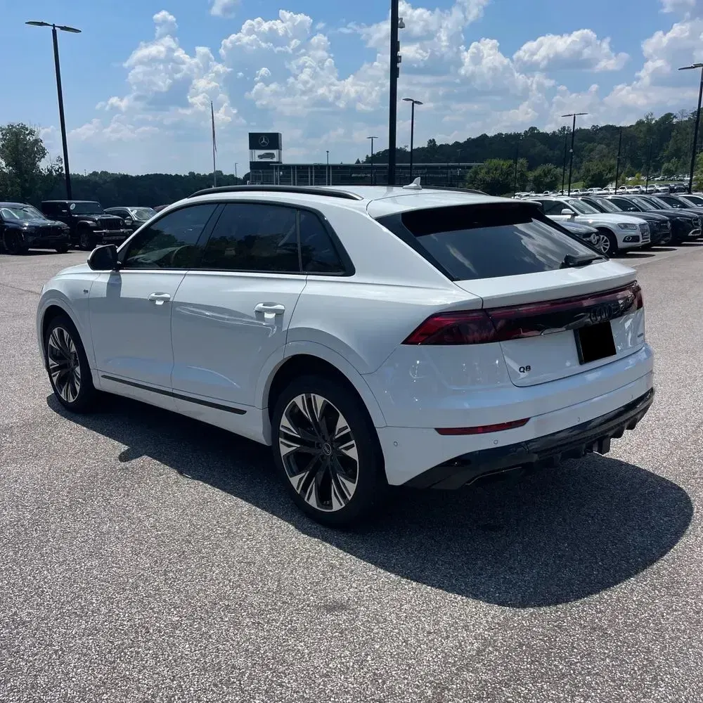 2025 Audi Q8 Premium Plus 55