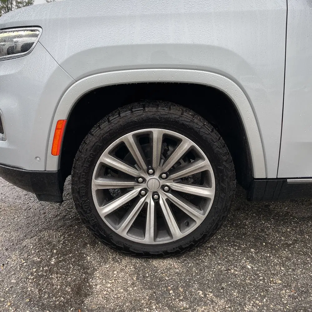 2022 Jeep Grand Wagoneer Series II