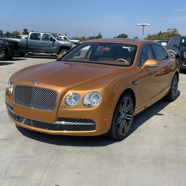 2017 Bentley Flying Spur Base