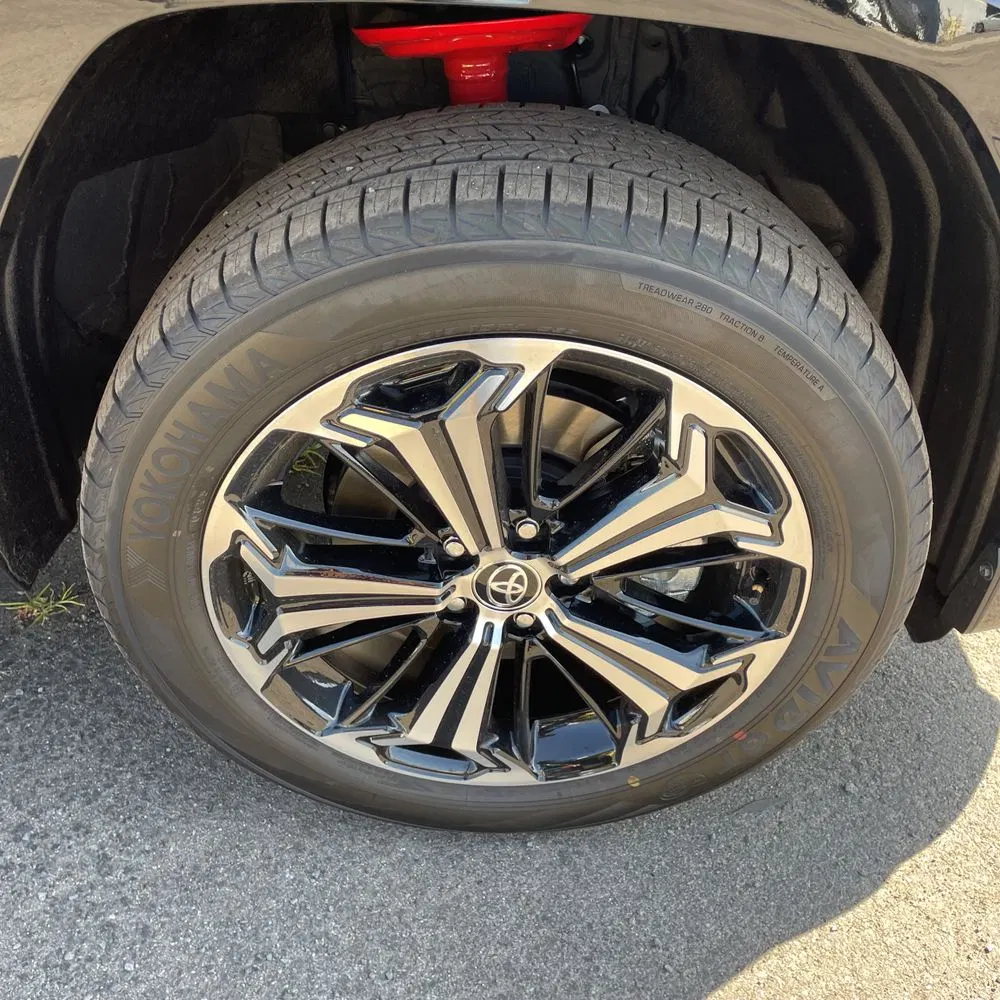 2025 Toyota RAV4 Plug-in Hybrid XSE