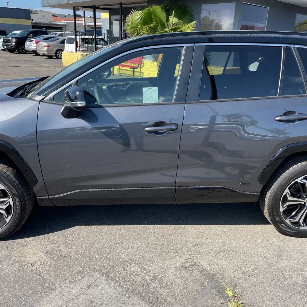 2025 Toyota RAV4 Plug-in Hybrid XSE