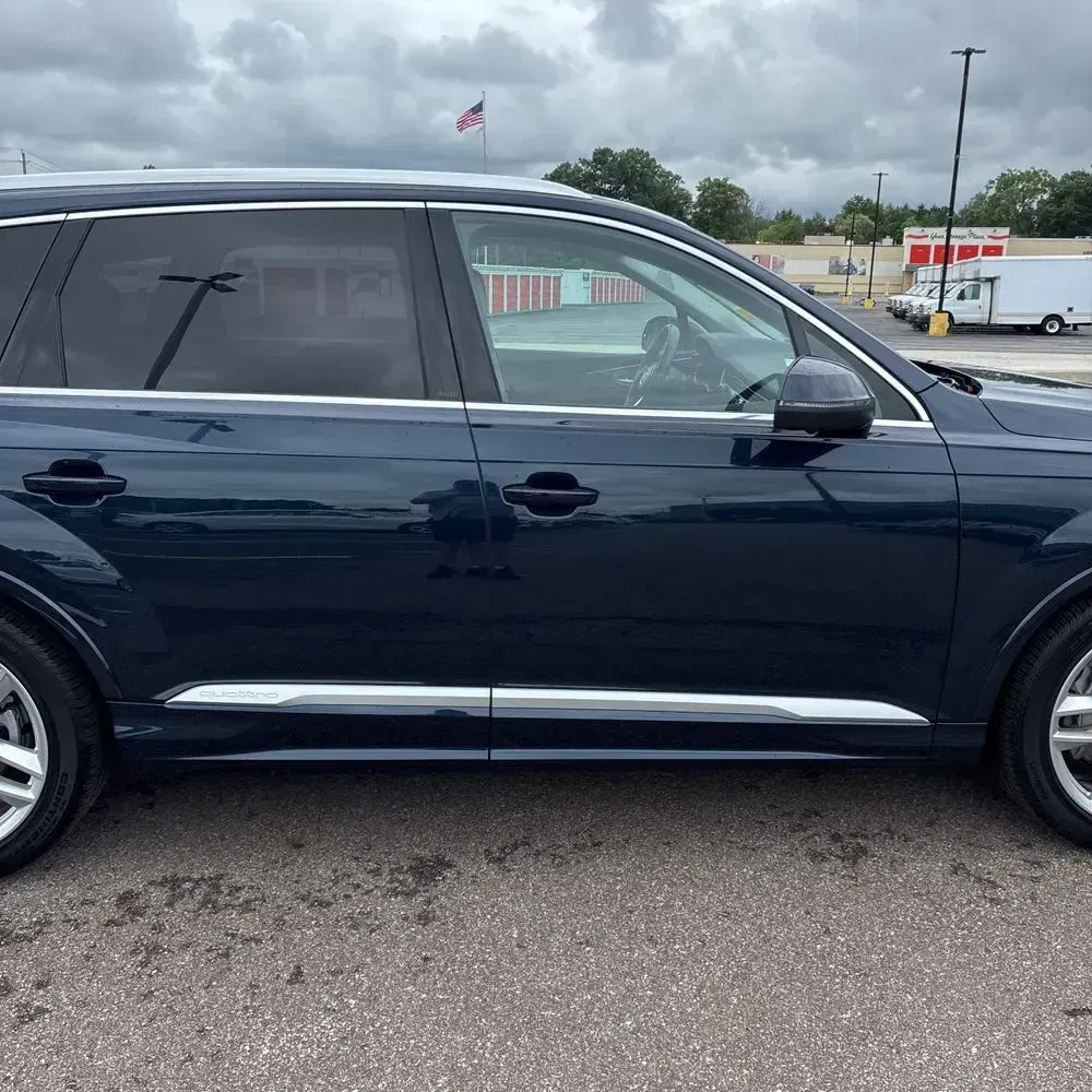 2025 Audi Q7 Premium Plus 55