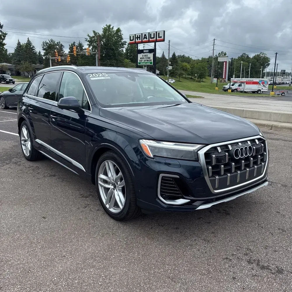2025 Audi Q7 Premium Plus 55