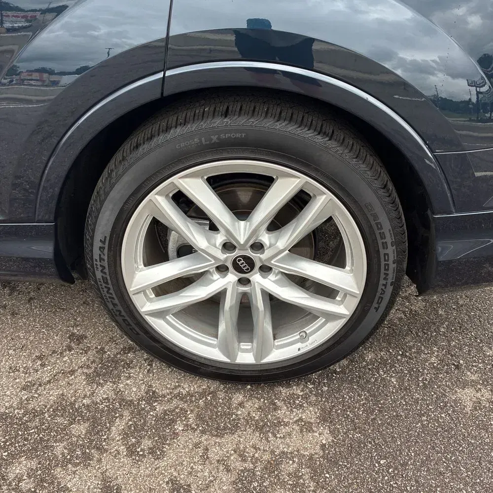 2025 Audi Q7 Premium Plus 55