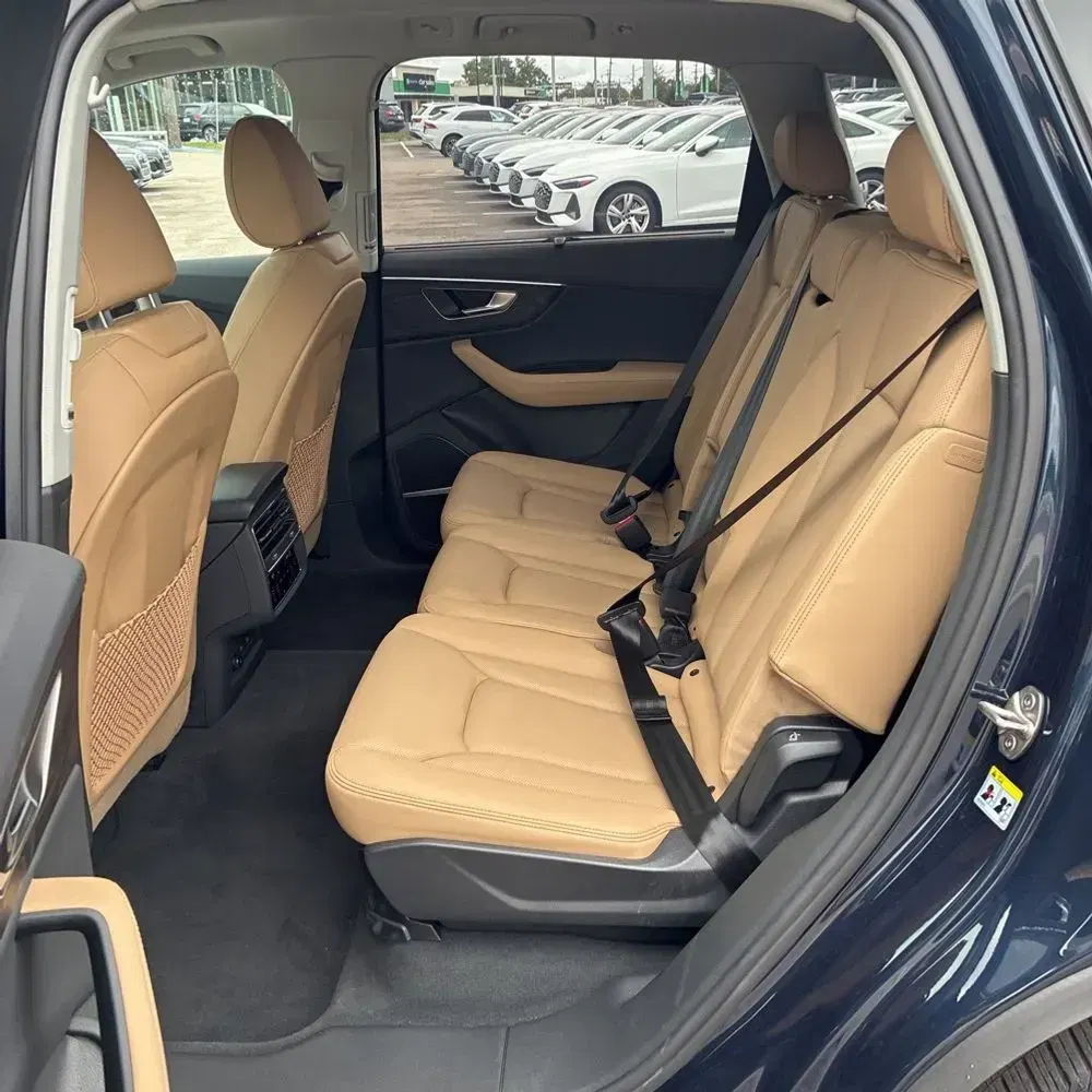 2025 Audi Q7 Premium Plus 55