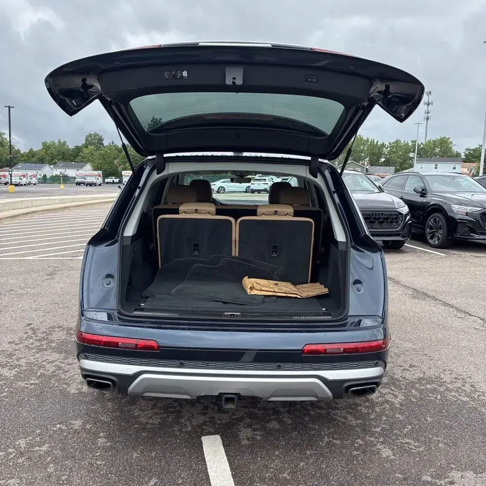 2025 Audi Q7 Premium Plus 55