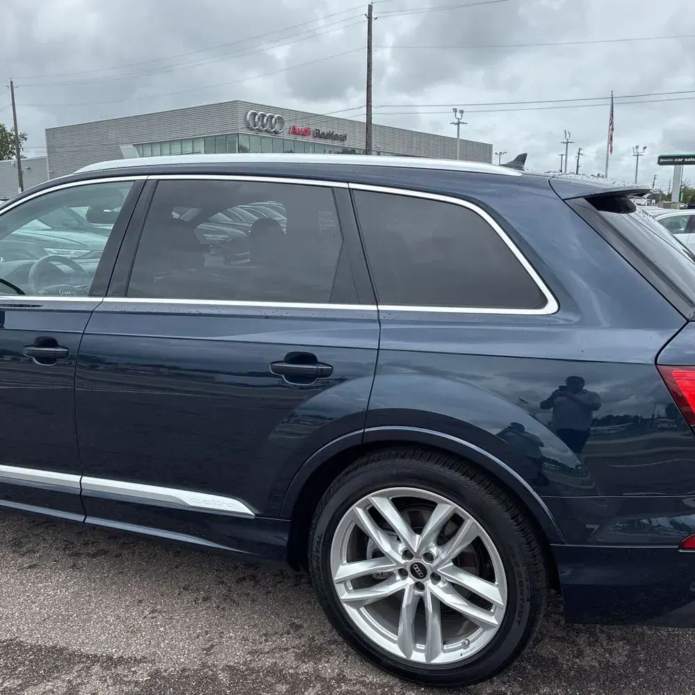 2025 Audi Q7 Premium Plus 55