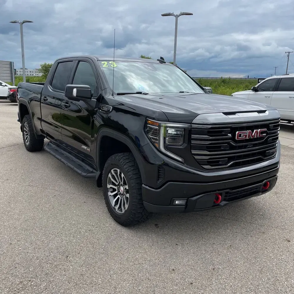 2023 GMC Sierra 1500 AT4
