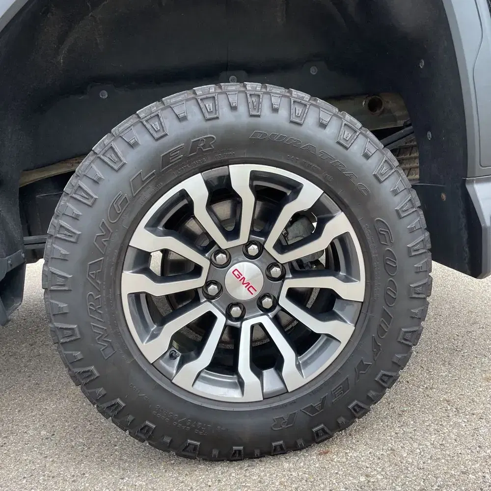 2023 GMC Sierra 1500 AT4