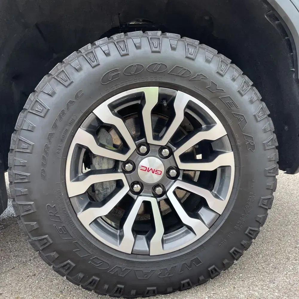 2023 GMC Sierra 1500 AT4