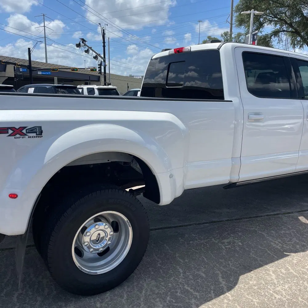 2021 Ford F-350 Super Duty Lariat