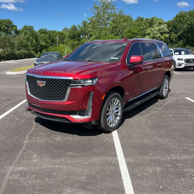 2023 Cadillac Escalade ESV Premium Luxury