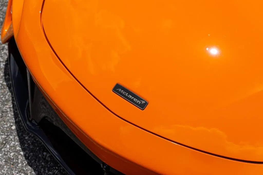 2025 McLaren Artura RWD