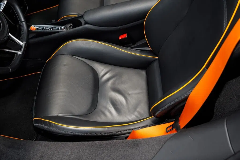 2025 McLaren Artura RWD