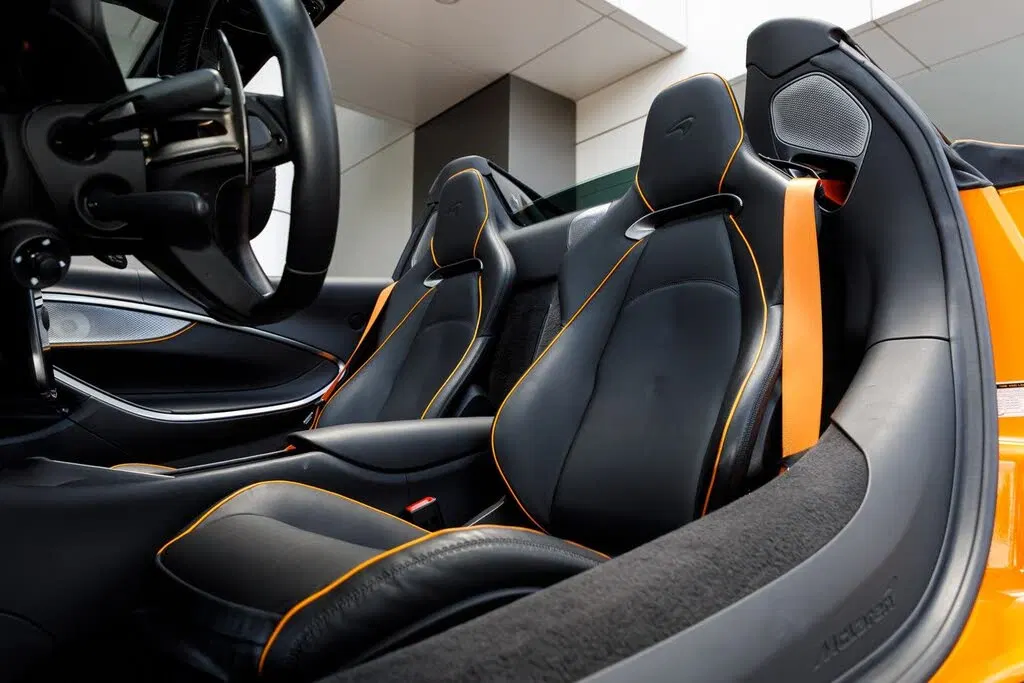 2025 McLaren Artura RWD
