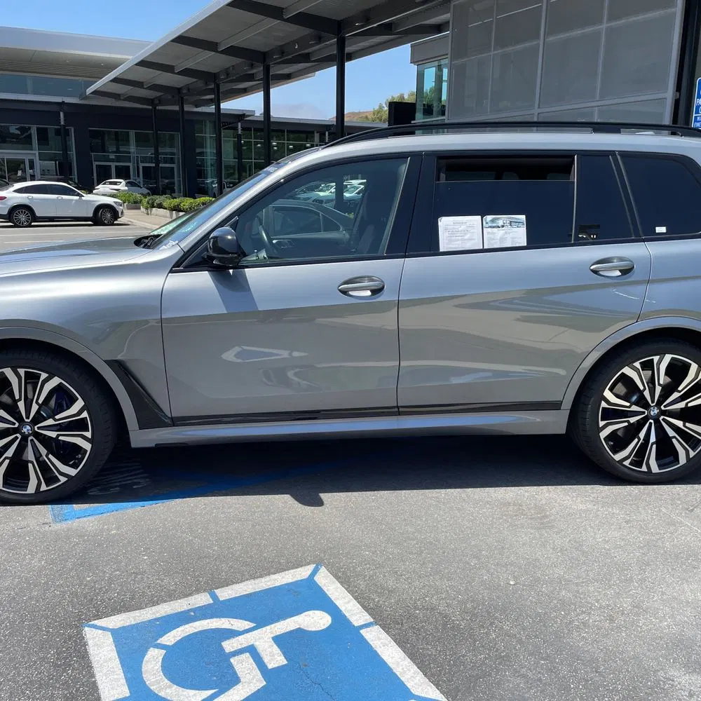 2024 BMW X7 M60i