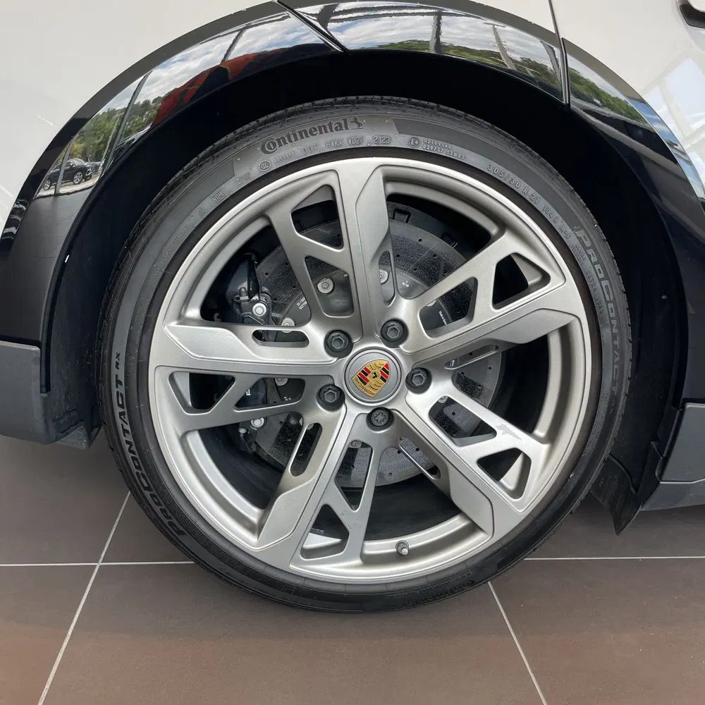 2024 Porsche Taycan Turbo S Cross Turismo