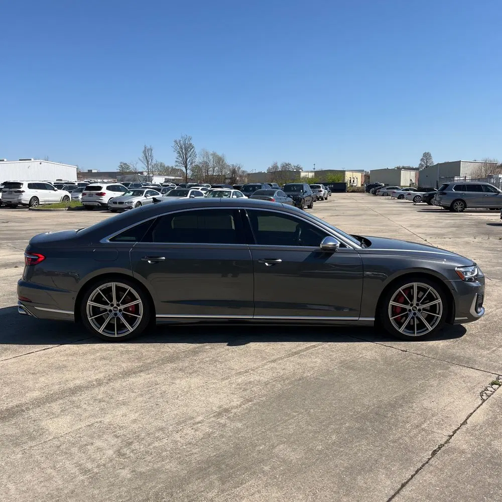 2022 Audi S8