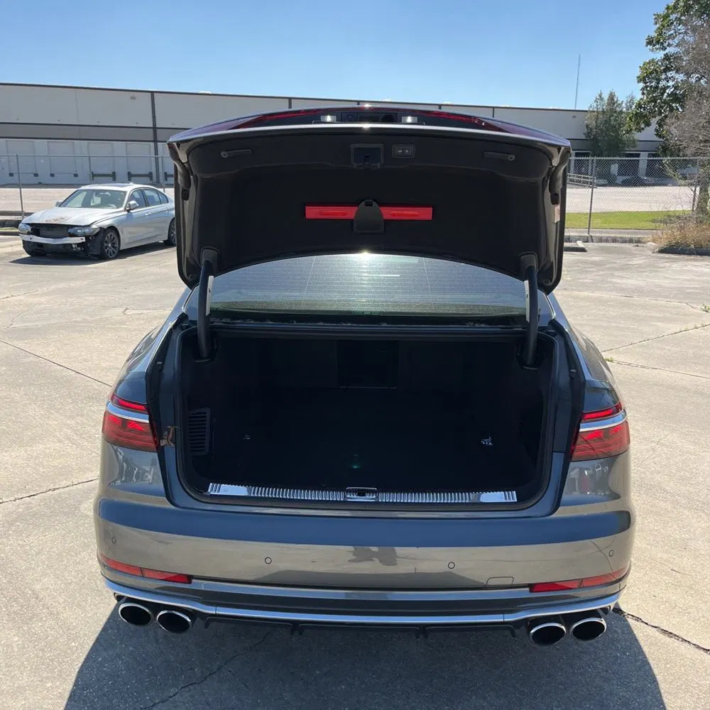 2022 Audi S8