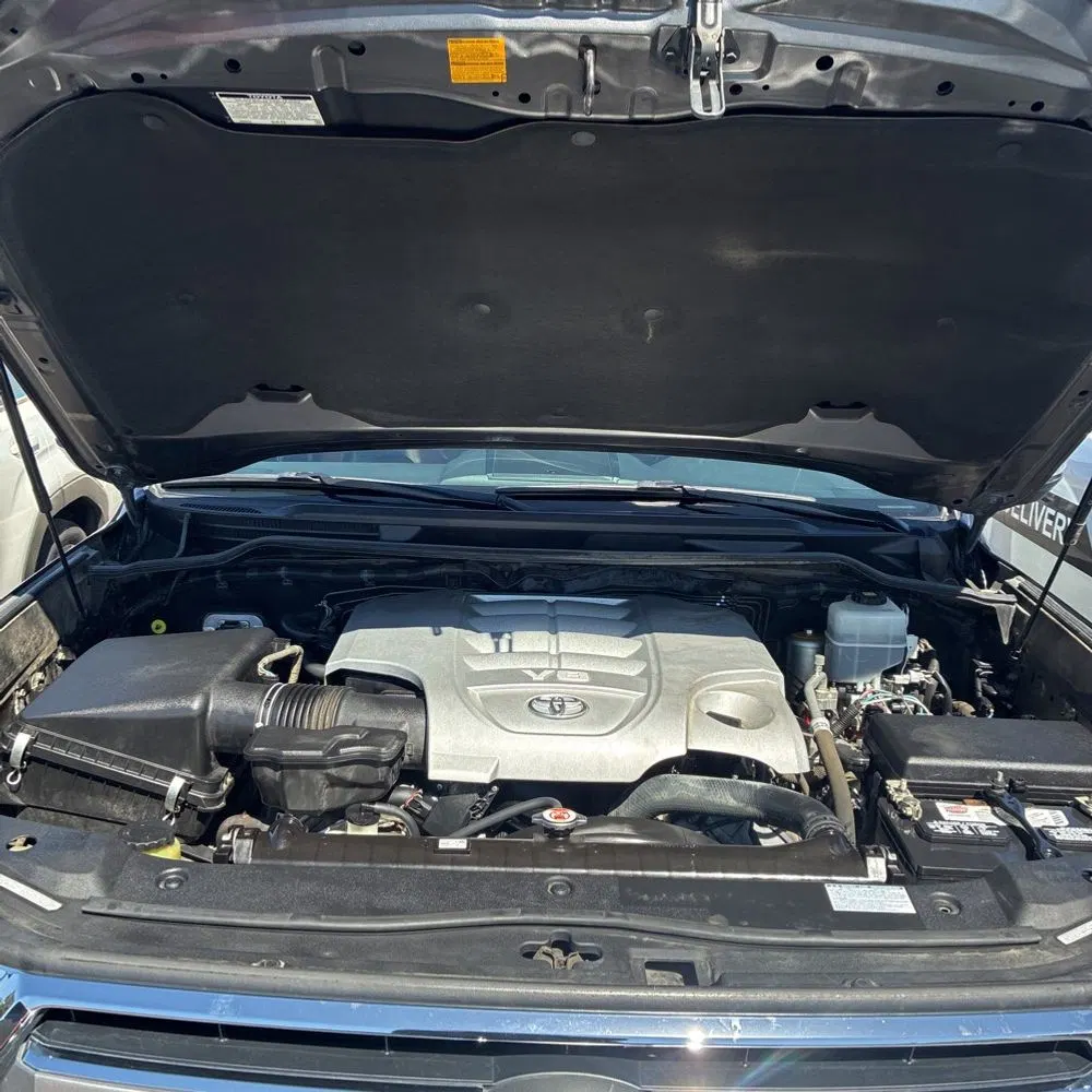 2018 Toyota Land Cruiser Base