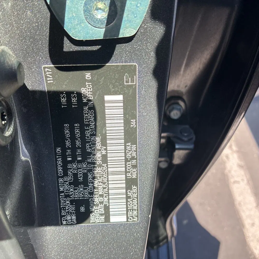 2018 Toyota Land Cruiser Base