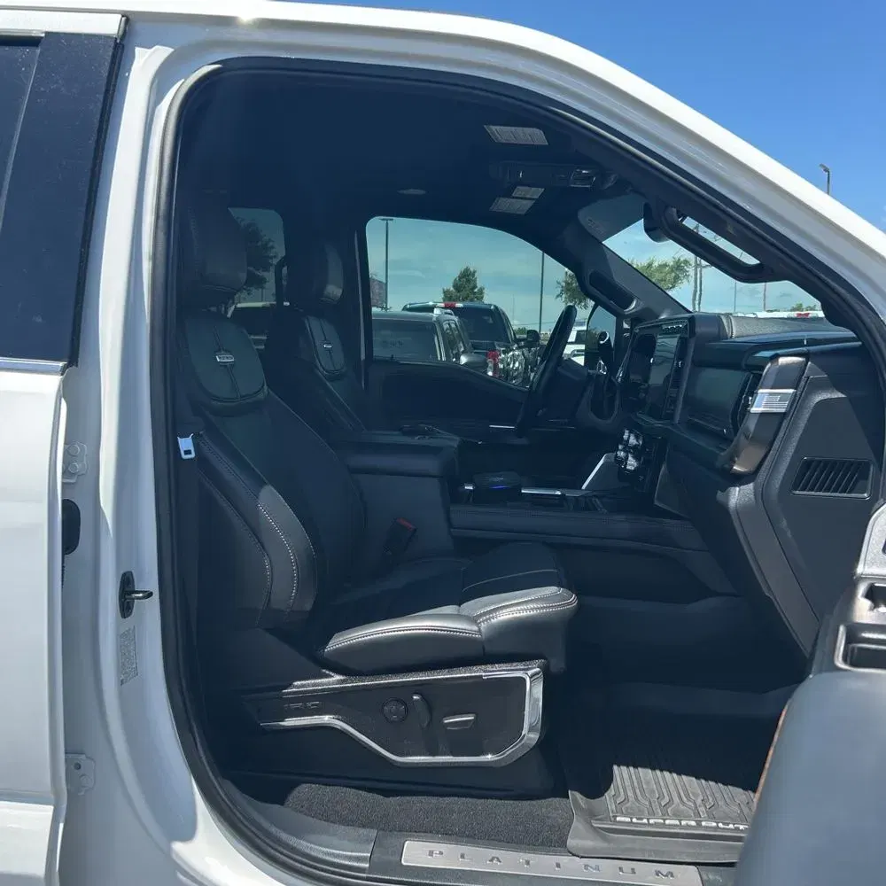 2023 Ford F-450 Super Duty Platinum