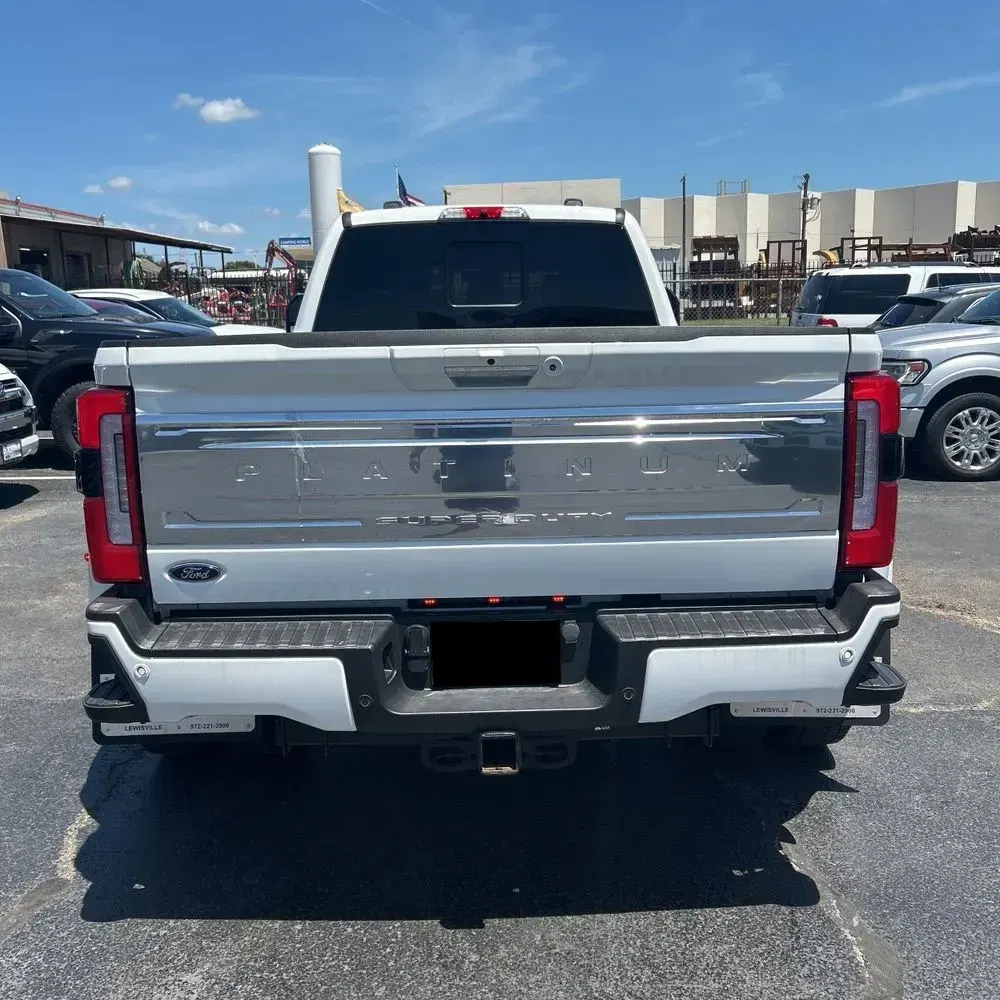 2023 Ford F-450 Super Duty Platinum