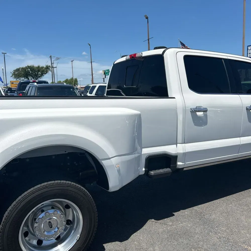 2023 Ford F-450 Super Duty Platinum