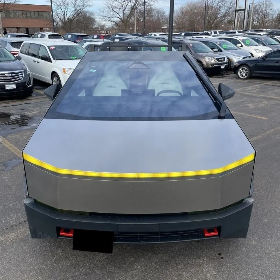 2024 Tesla Cybertruck Base