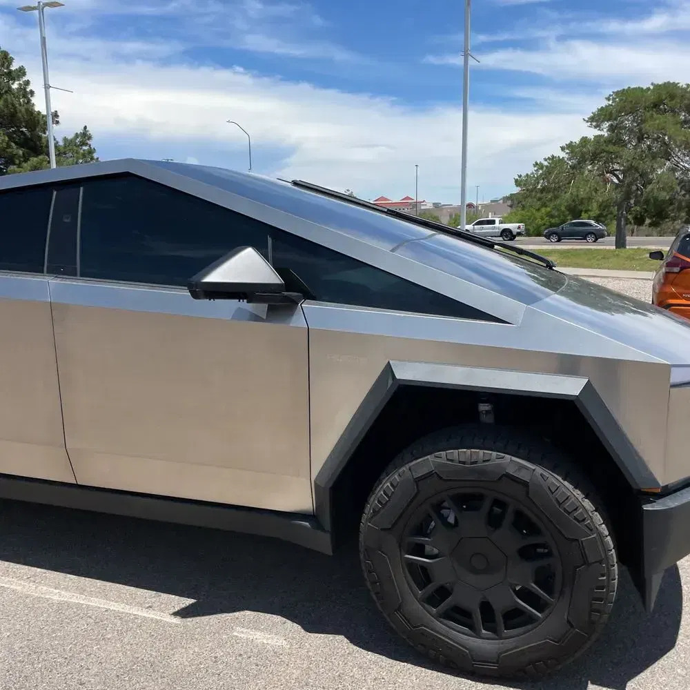 2024 Tesla Cybertruck Base