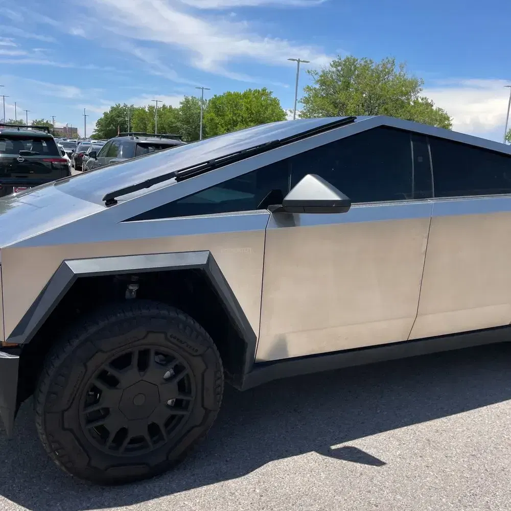 2024 Tesla Cybertruck Base