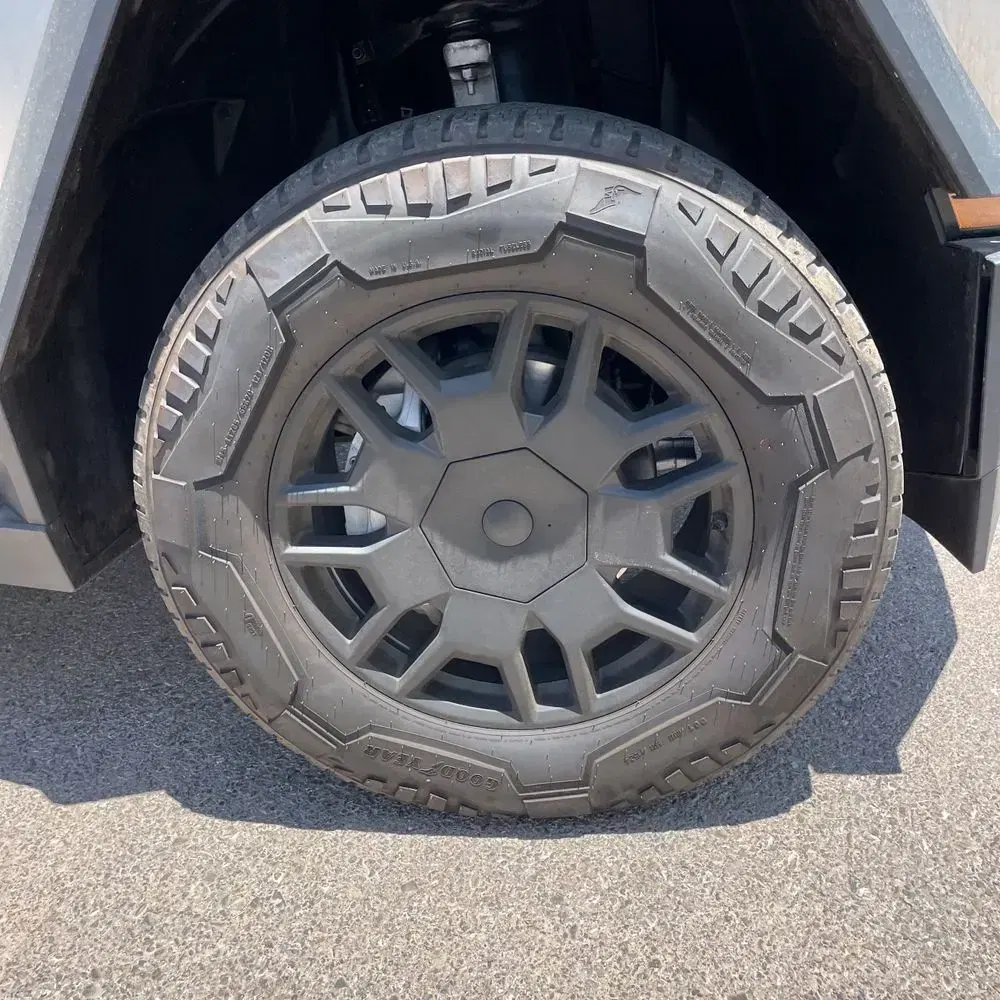 2024 Tesla Cybertruck Base