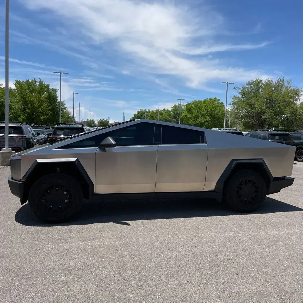 2024 Tesla Cybertruck Base