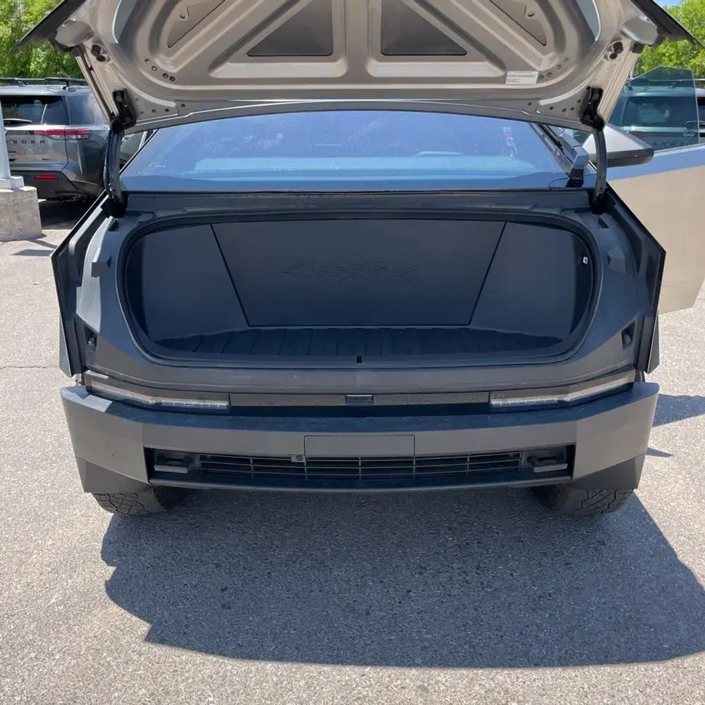 2024 Tesla Cybertruck Base