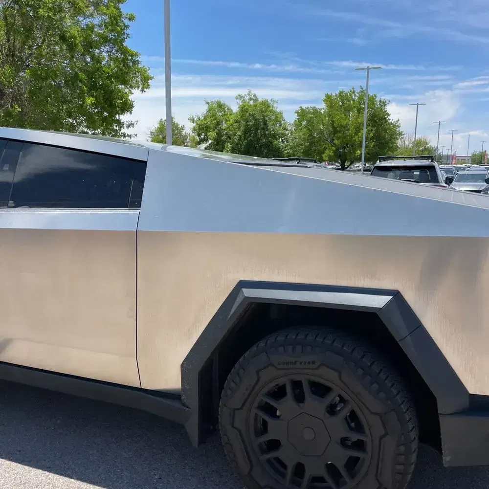 2024 Tesla Cybertruck Base
