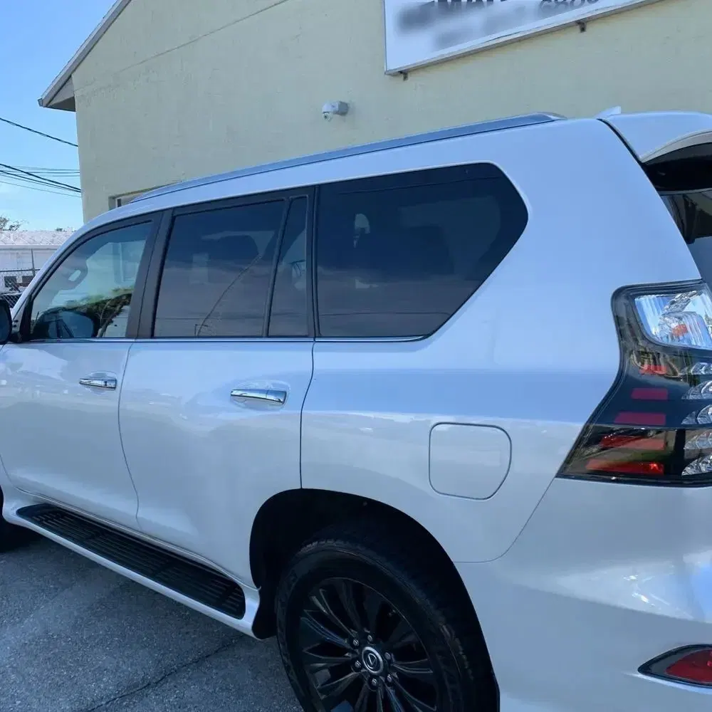 2023 Lexus GX 460 Base