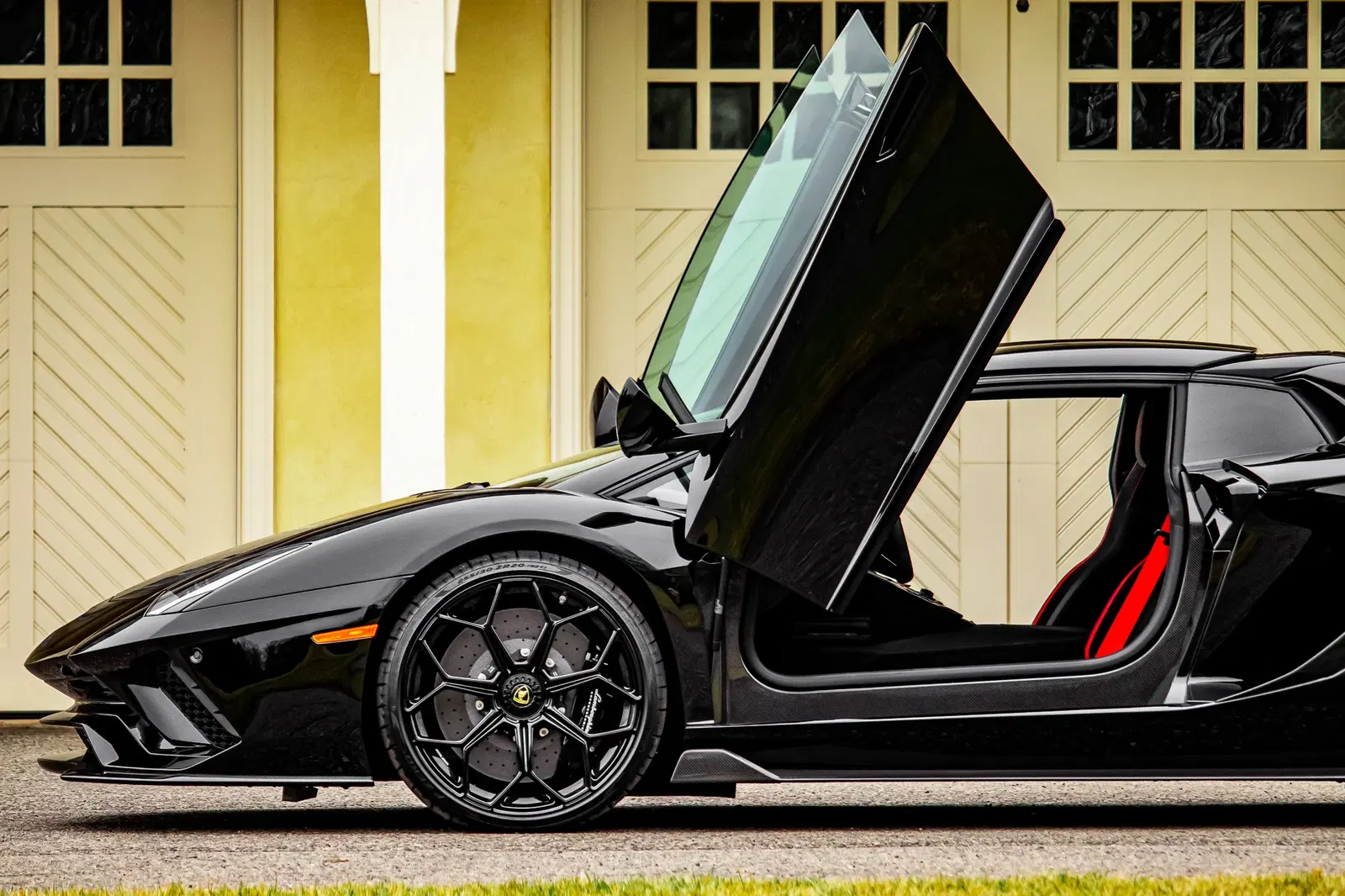 2022 Lamborghini Aventador LP 780-4 Ultimae Roadster