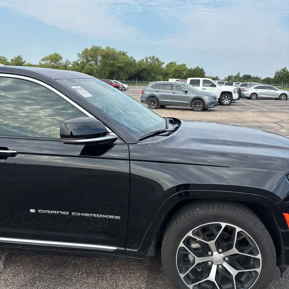 2023 Jeep Grand Cherokee Summit Reserve