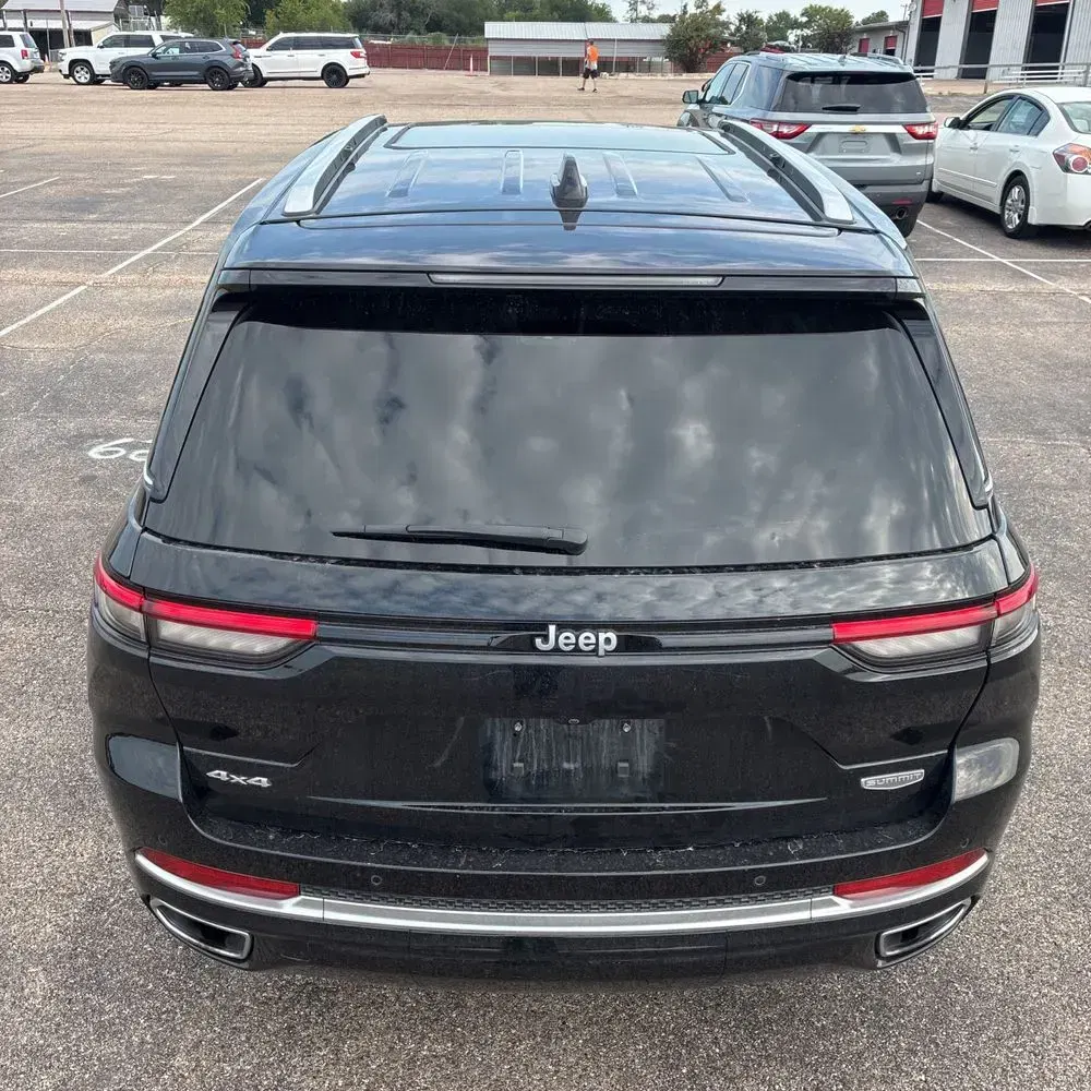 2023 Jeep Grand Cherokee Summit Reserve